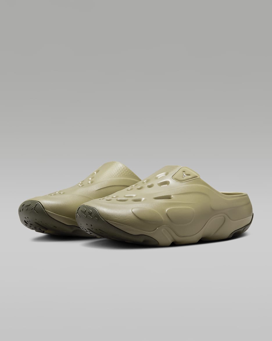 Jordan slides on feet store
